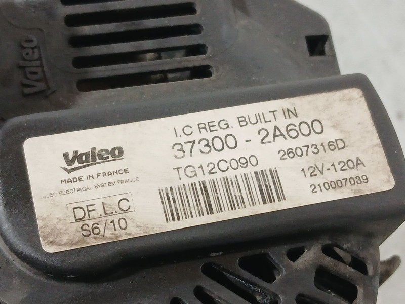 Recambio de alternador para hyundai i30 (fd) 1.6 crdi referencia OEM IAM 373002A500  