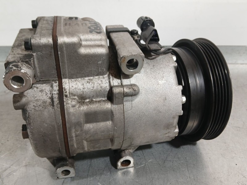 Recambio de compresor aire acondicionado para hyundai i30 (fd) 1.6 crdi referencia OEM IAM 9770117611  