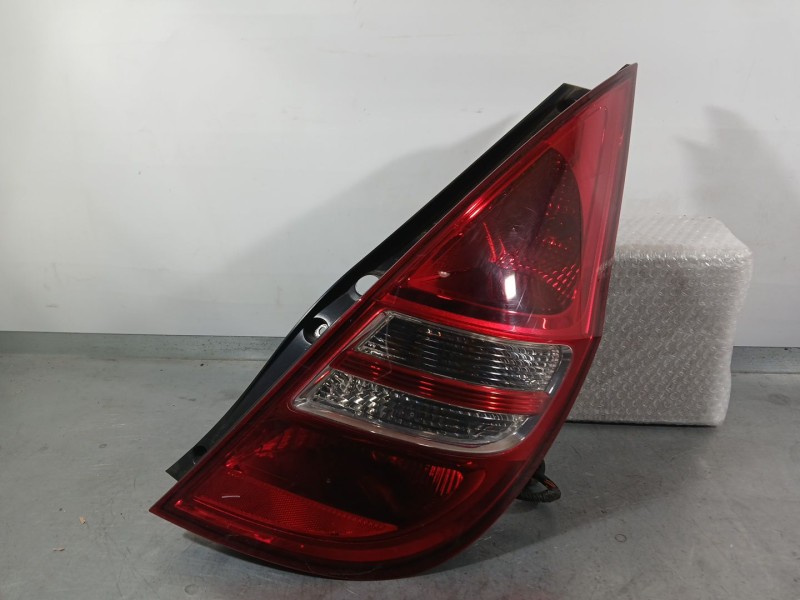 Recambio de piloto trasero derecho para hyundai i30 (fd) 1.6 crdi referencia OEM IAM 924022R000  