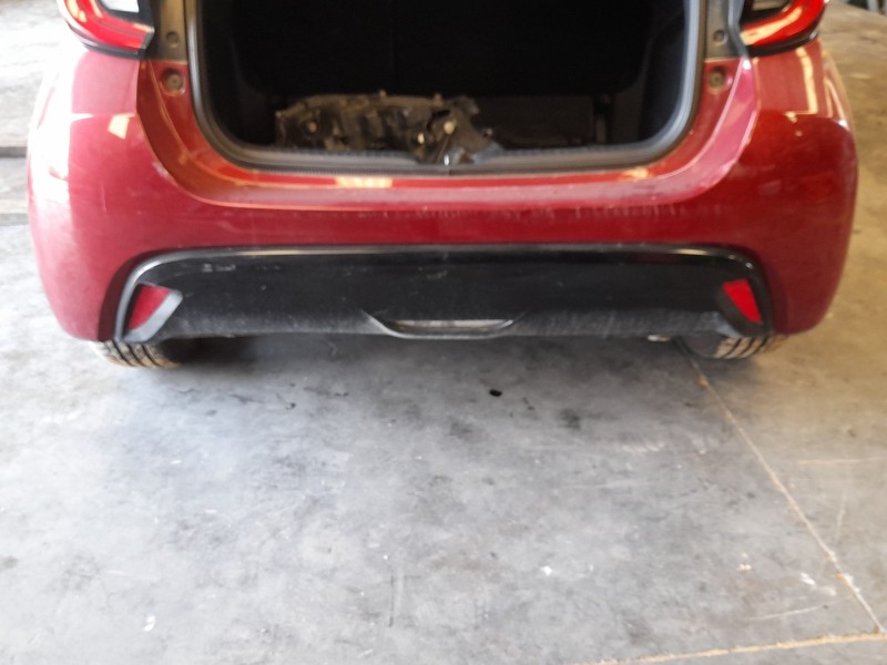 Recambio de paragolpes trasero para toyota yaris (_p21_, _pa1_, _ph1_) 1.5 hybrid (mxph11) referencia OEM IAM 52159K0906 ROZADO 