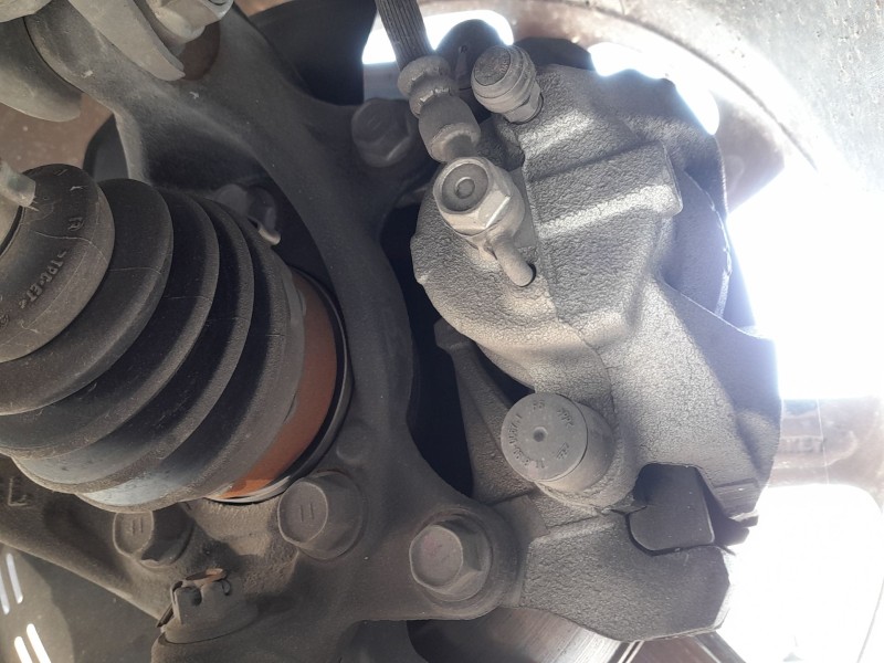 Recambio de pinza freno delantera izquierda para toyota yaris (_p21_, _pa1_, _ph1_) 1.5 hybrid (mxph11) referencia OEM IAM 47750