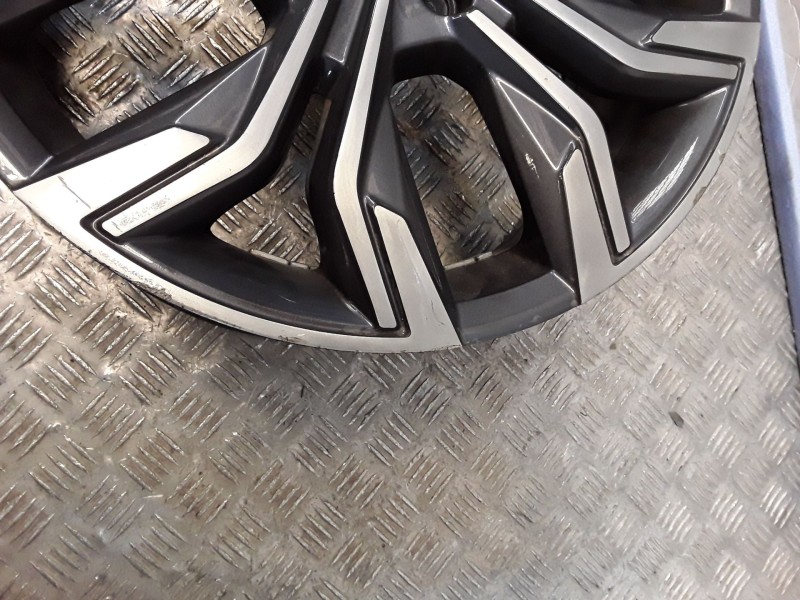 Recambio de juego llantas aluminio para renault clio v (b7_) 1.0 tce 100 (b7mt) referencia OEM IAM 7X17 4 TORN ET37 ALUMINIO ROZ