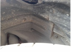 PLASTICO PASE RUEDA TRAS. IZQ. 65638K0050 