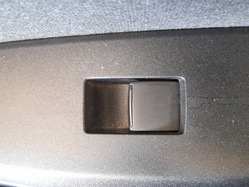 Recambio de mando elevalunas delantero derecho para toyota yaris (_p21_, _pa1_, _ph1_) 1.5 hybrid (mxph11) referencia OEM IAM 84