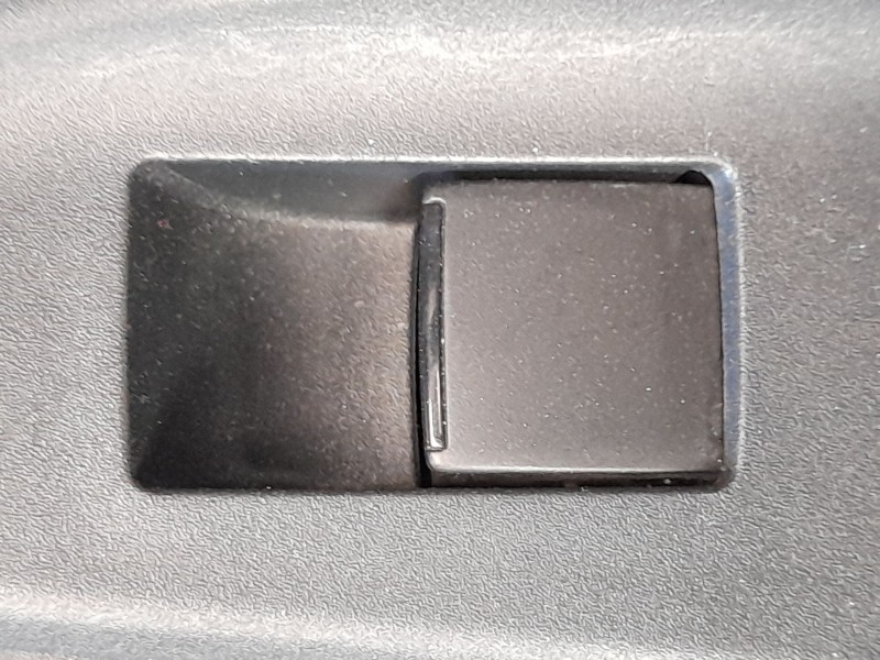 Recambio de mando elevalunas trasero derecho para toyota yaris (_p21_, _pa1_, _ph1_) 1.5 hybrid (mxph11) referencia OEM IAM 8481