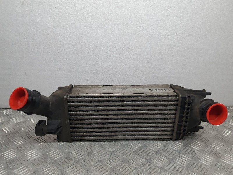 Recambio de intercooler para peugeot 407 sport referencia OEM IAM 9657073480 992506V VALEO