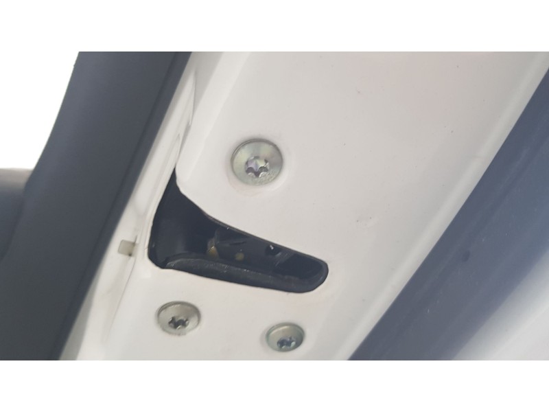 Recambio de cerradura puerta trasera derecha para hyundai i20 i (pb, pbt) 1.2 referencia OEM IAM 814201J520  