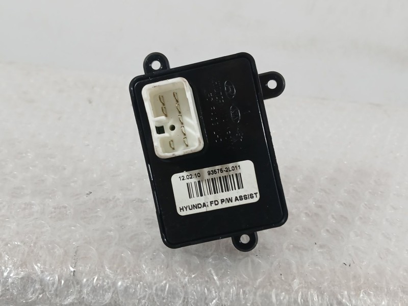 Recambio de mando elevalunas delantero derecho para hyundai i30 (fd) 1.6 crdi referencia OEM IAM 935752L001  