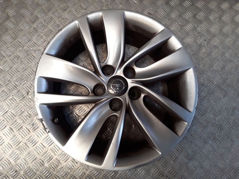 Recambio de llanta aluminio para opel insignia a (g09) 1.6 cdti (68) referencia OEM IAM 8X18 5 TORN ET42 ALUMINIO ROZADA