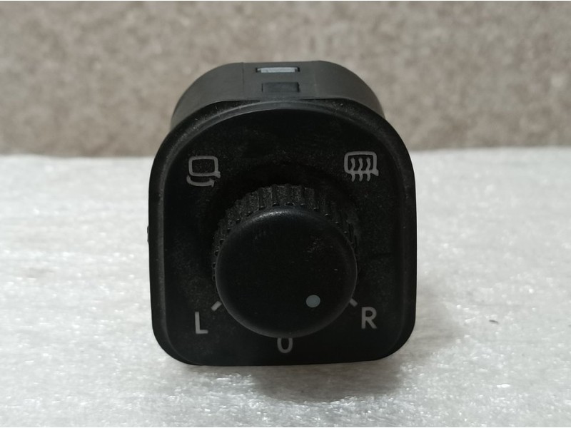 Recambio de mando retrovisor para skoda superb combi (3t5) ambition referencia OEM IAM 3T0959565A  