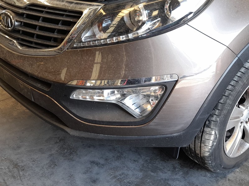 Recambio de paragolpes delantero para kia sportage iii (sl) 2.0 crdi referencia OEM IAM 865113U000 ROZADO 