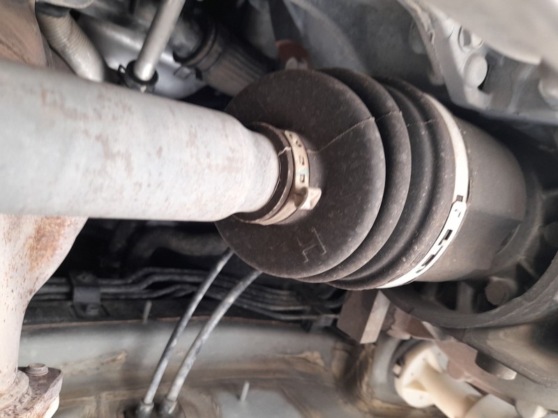 Recambio de transmision delantera derecha para kia sportage iii (sl) 2.0 crdi referencia OEM IAM 495012Y101SJ  