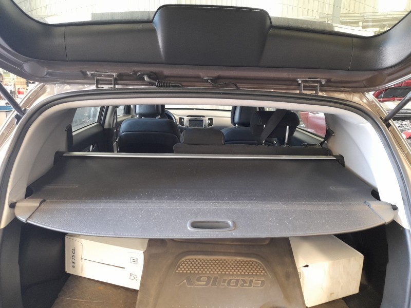 Recambio de bandeja trasera para kia sportage iii (sl) 2.0 crdi referencia OEM IAM 859103W000GAH  