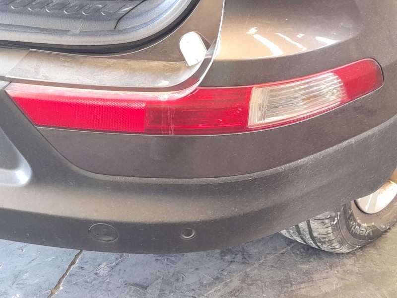 Recambio de piloto trasero derecho paragolpes para kia sportage iii (sl) 2.0 crdi referencia OEM IAM 924063U300  
