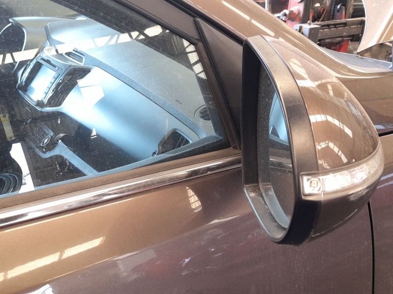 Recambio de retrovisor derecho para kia sportage iii (sl) 2.0 crdi referencia OEM IAM 876203W211 ELECTRICO 