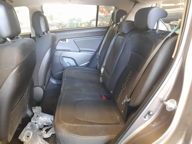 Recambio de asientos traseros para kia sportage iii (sl) 2.0 crdi referencia OEM IAM   
