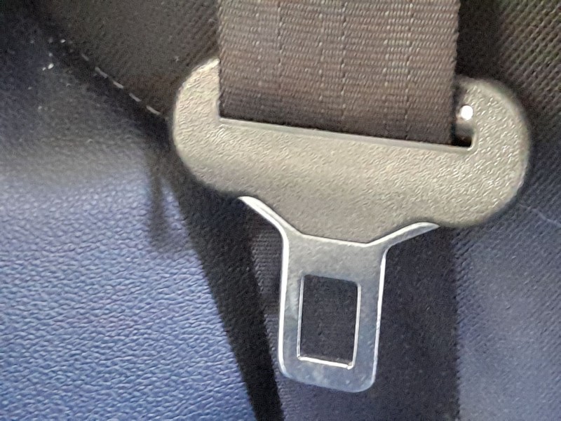 Recambio de cinturon seguridad trasero derecho para kia sportage iii (sl) 2.0 crdi referencia OEM IAM 898203U200GAH  