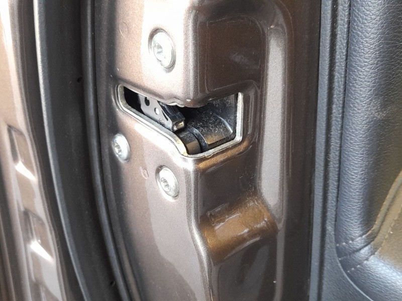 Recambio de cerradura puerta delantera izquierda para kia sportage iii (sl) 2.0 crdi referencia OEM IAM 813103U000  