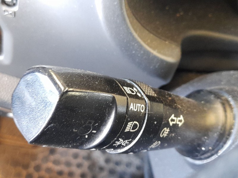 Recambio de mando luces y limpia para kia sportage iii (sl) 2.0 crdi referencia OEM IAM 934101M530  934202Y660