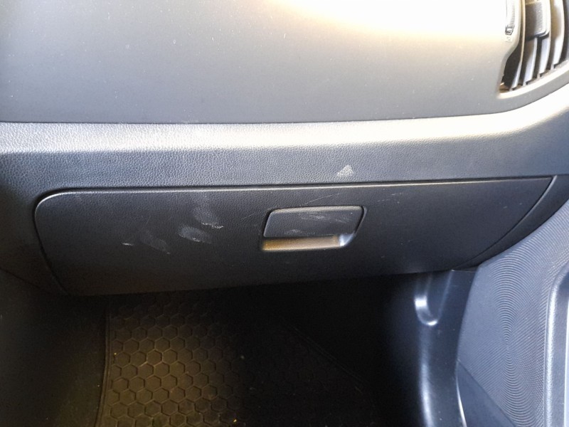 Recambio de guantera para kia sportage iii (sl) 2.0 crdi referencia OEM IAM 845103U010GAH  