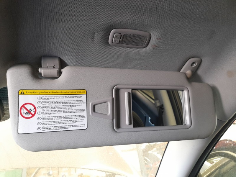Recambio de parasol derecho para kia sportage iii (sl) 2.0 crdi referencia OEM IAM 852203W500ED  