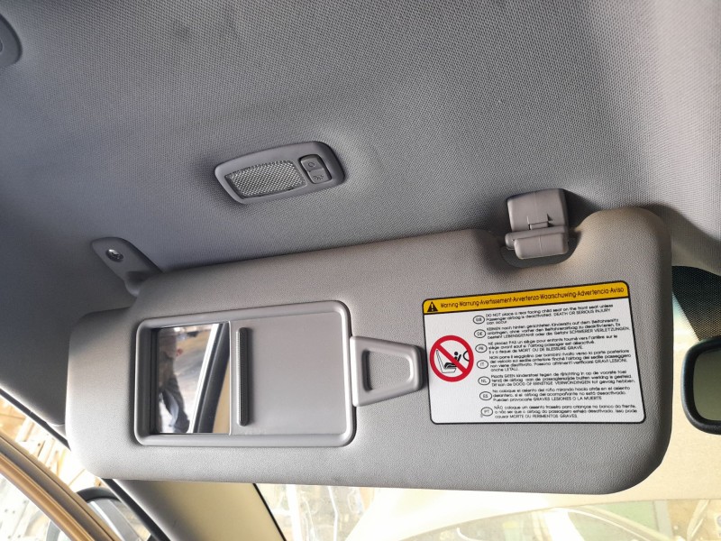 Recambio de parasol izquierdo para kia sportage iii (sl) 2.0 crdi referencia OEM IAM 852103W520ED  