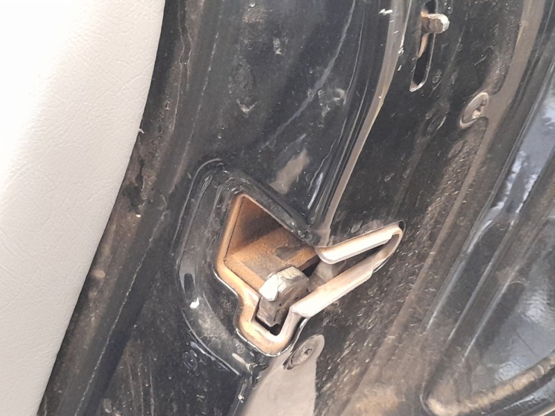 Recambio de cerradura puerta trasera derecha para mercedes-benz clase m (w163) ml 270 cdi (163.113) referencia OEM IAM A16373022