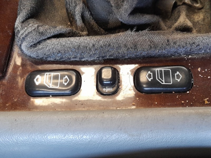 Recambio de mando elevalunas delantero izquierdo para mercedes-benz clase m (w163) ml 270 cdi (163.113) referencia OEM IAM   