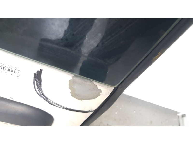 Recambio de puerta trasera izquierda carga para ford tourneo connect 1.8 tdci referencia OEM IAM 4393578  
