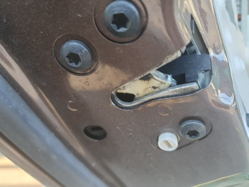 Recambio de cerradura puerta trasera izquierda para fiat tipo sedán (356_, 357_) 1.4 (356sxa1b) referencia OEM IAM 51983481  