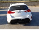 toyota auris (_e18_) del año 2013