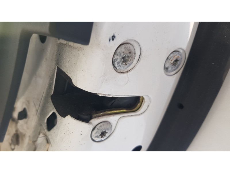Recambio de cerradura puerta trasera derecha para chrysler 300c (lx, le) 3.0 crd referencia OEM IAM 04575892AB  