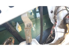 ELEVALUNAS DELANTERO IZQUIERDO 05065475AE 