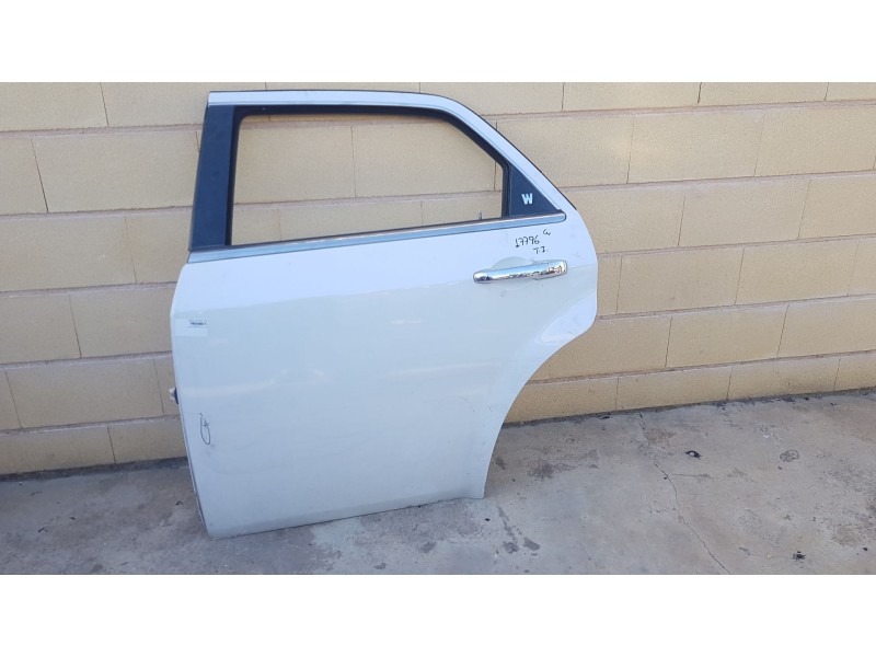 Recambio de puerta trasera izquierda para chrysler 300c (lx, le) 3.0 crd referencia OEM IAM 68056515AB TOCADA 