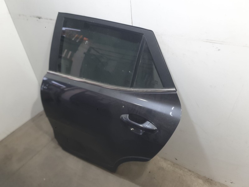 Recambio de puerta trasera izquierda para kia stonic (yb) 1.0 t-gdi referencia OEM IAM 77003H8401  