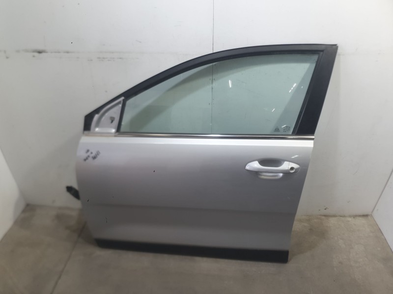 Recambio de puerta delantera izquierda para kia stonic (yb) 1.0 t-gdi referencia OEM IAM 76003H8401  