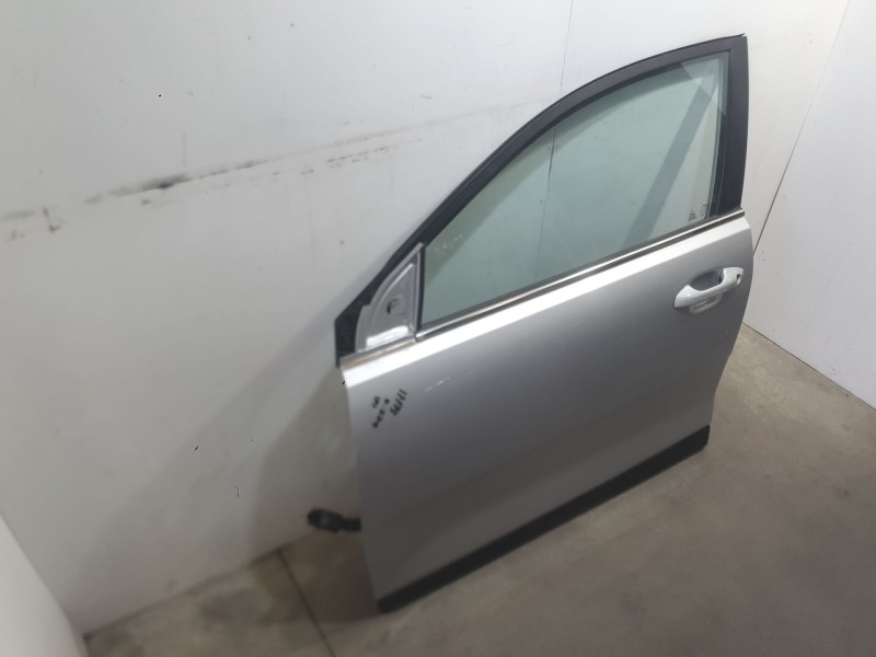 Recambio de puerta delantera izquierda para kia stonic (yb) 1.0 t-gdi referencia OEM IAM 76003H8401  