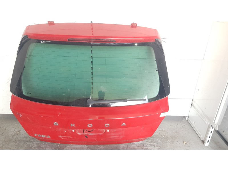 Recambio de porton trasero para skoda fabia iii (nj3) 1.0 tsi referencia OEM IAM 6V6827025H  