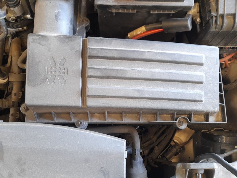 Recambio de carcasa filtro aire para seat leon (1p1) 1.6 tdi referencia OEM IAM 3C0129607BD  