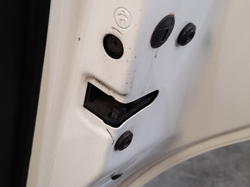 Recambio de cerradura puerta trasera derecha para seat leon (1p1) 1.6 tdi referencia OEM IAM 1P0839016  
