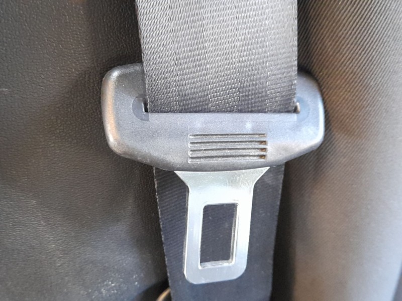 Recambio de cinturon seguridad trasero derecho para seat leon (1p1) 1.6 tdi referencia OEM IAM 1P0857806CRAA  