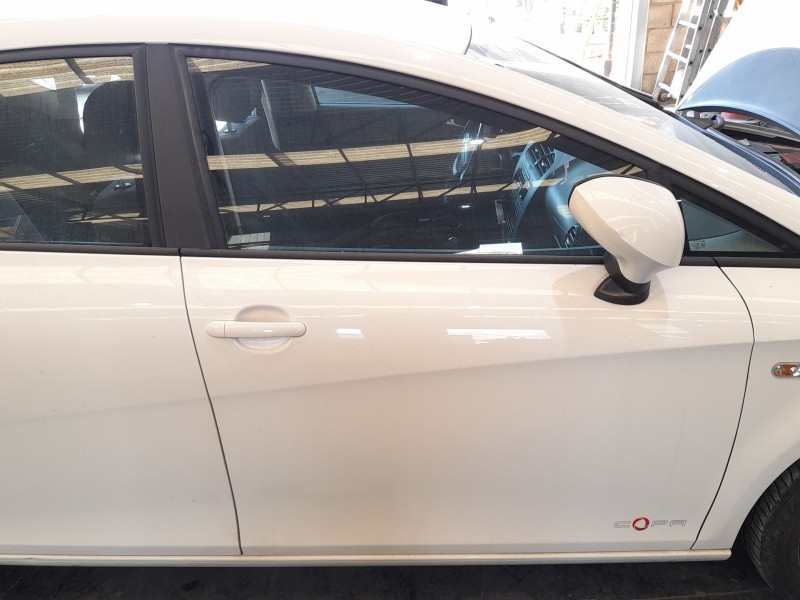 Recambio de puerta delantera derecha para seat leon (1p1) 1.6 tdi referencia OEM IAM 1P0831056A  