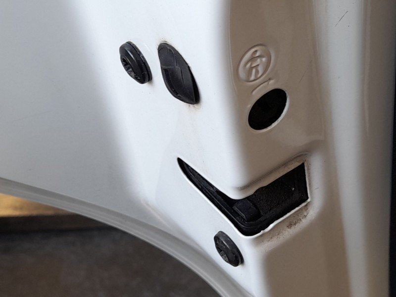 Recambio de cerradura puerta trasera izquierda para seat leon (1p1) 1.6 tdi referencia OEM IAM 1P0839015  