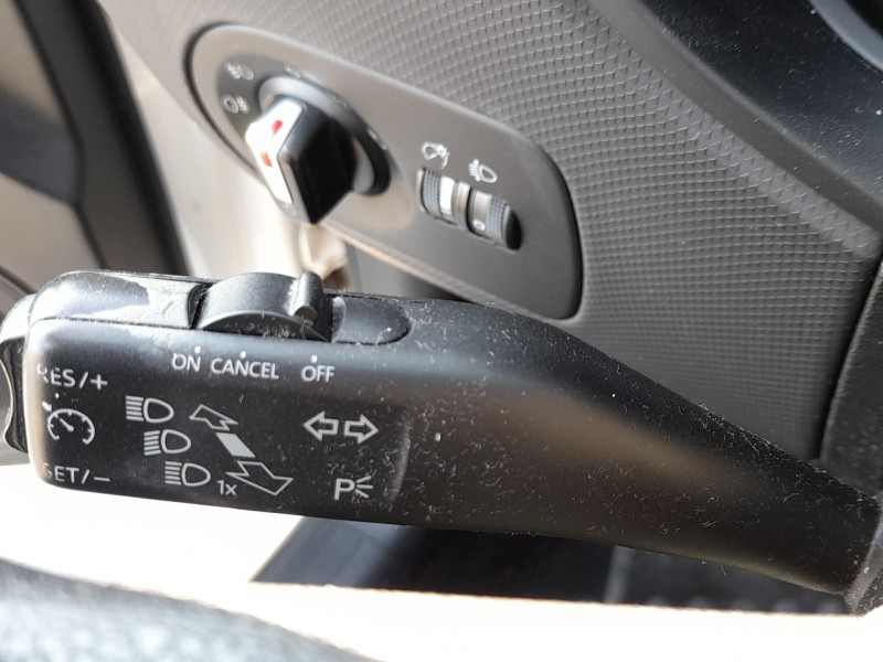 Recambio de mando luces y limpia para seat leon (1p1) 1.6 tdi referencia OEM IAM 1K0953513G9B9  5K0953502L9B9