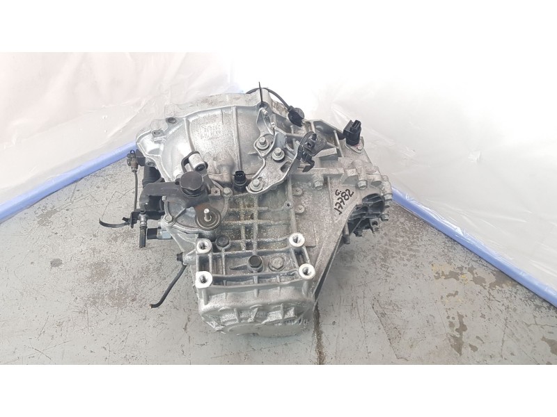 Recambio de caja cambios para hyundai i30 (fd) 1.6 crdi referencia OEM IAM WAJ6H 4300032350 262632