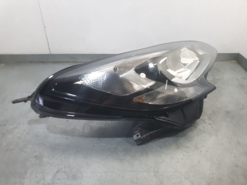 Recambio de faro derecho para opel corsa e (x15) 1.4 (08, 68) referencia OEM IAM 39108227  