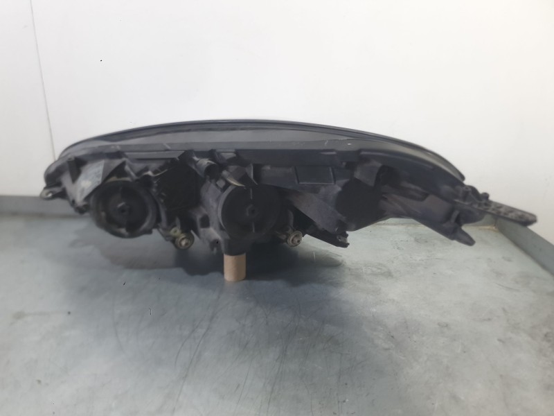 Recambio de faro derecho para opel corsa e (x15) 1.4 (08, 68) referencia OEM IAM 39108227  