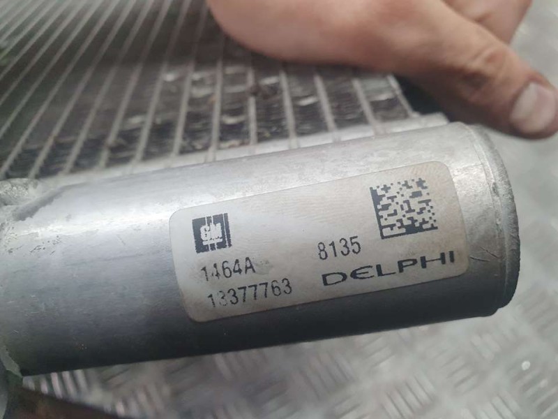 Recambio de condensador / radiador aire acondicionado para opel astra j lim. selective referencia OEM IAM 13377763  TOCADO