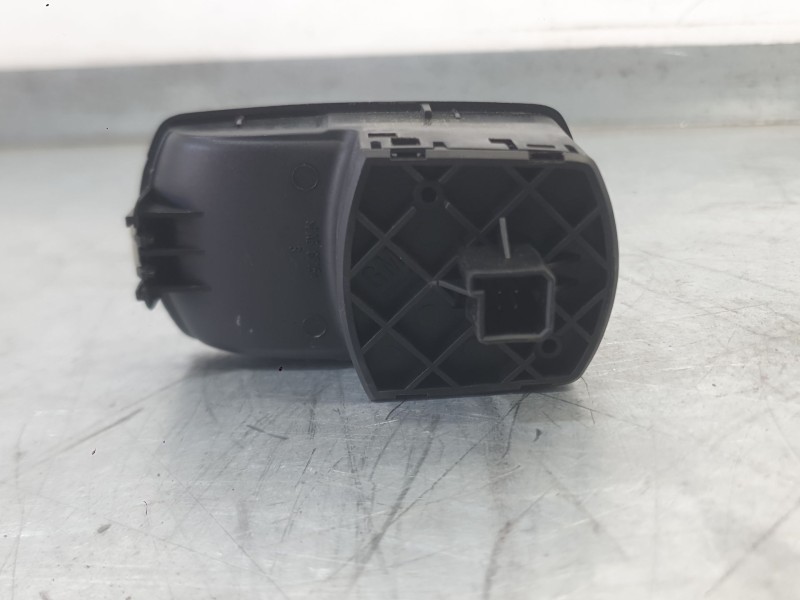 Recambio de mando elevalunas delantero derecho para opel corsa e (x15) 1.4 (08, 68) referencia OEM IAM 13430018  