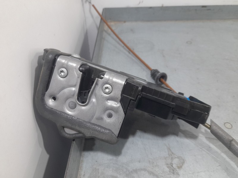 Recambio de cerradura puerta delantera izquierda para mercedes-benz clase c (w206) c 300 de (206.208) referencia OEM IAM A177003